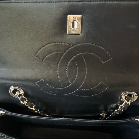 Chanel Trendy Handbag Medium Black Lambskin With Gold Hardware Crossbody ✨ 2019 - Picture 5 of 15